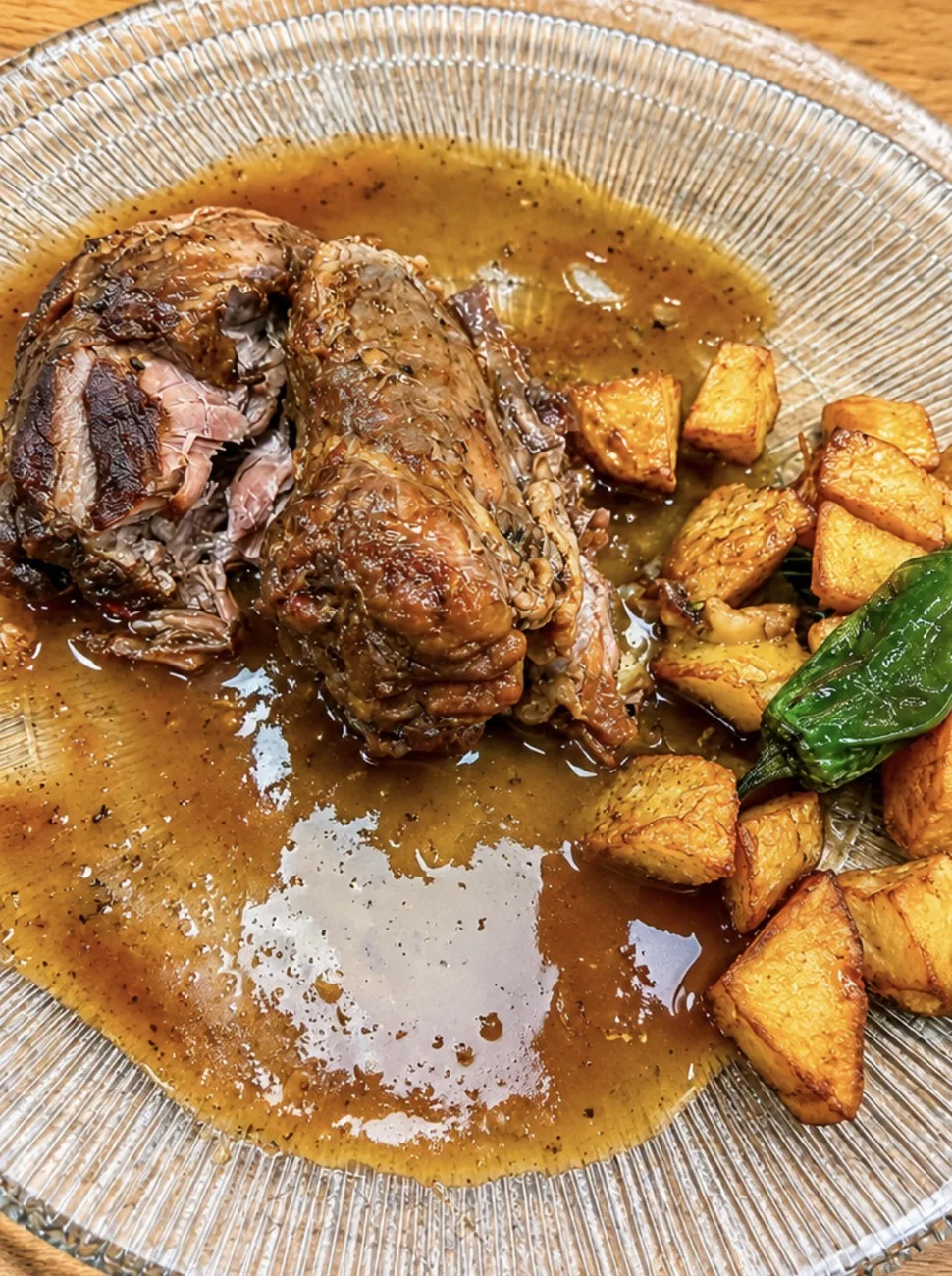 Carrillada cocinada a baja temperatura con patatas